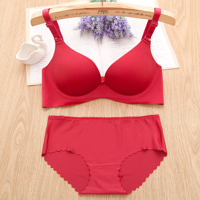 Sutien wireless, cupă netedă, 3/4 cupă, bretele detașabile duble, închidere spate cu trei rânduri