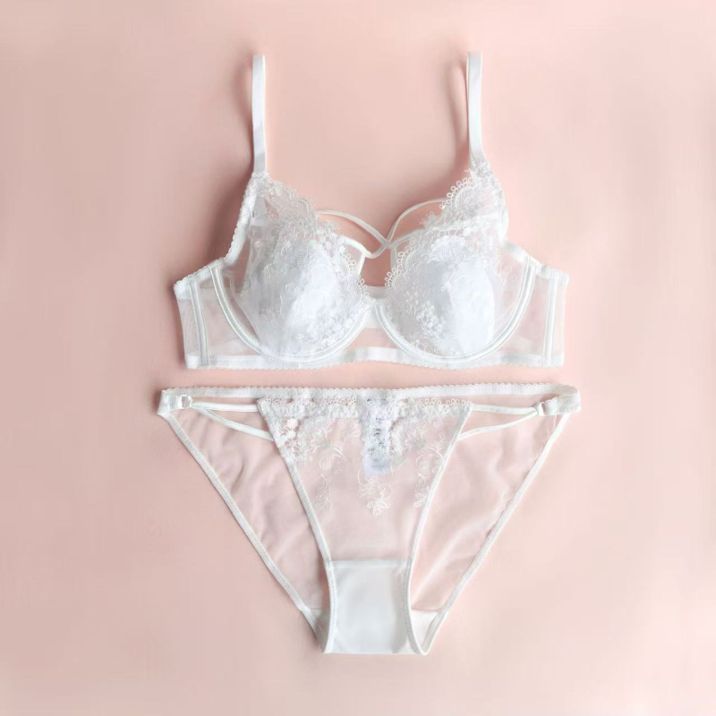 Σετ σουτιέν από νάιλον με δαντέλα, διαπνέον, λεπτές φόρμες καλουπώματος, σταθερές διπλές τιράντες και πίσω κούμπωμα με διπλό μηχανισμό