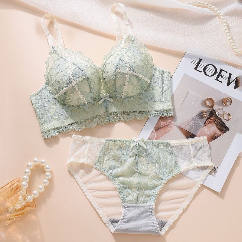 Set de sutien din dantelă, push-up îngroșat de 5 cm, cupe 3/4 pentru un bust rotund