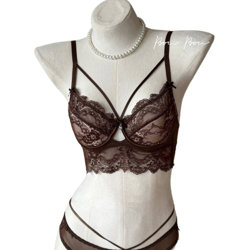 Set grudnjaka s čipkom - Push-Up, neformirane košarice, čvrste naramenice, prednje kopčanje