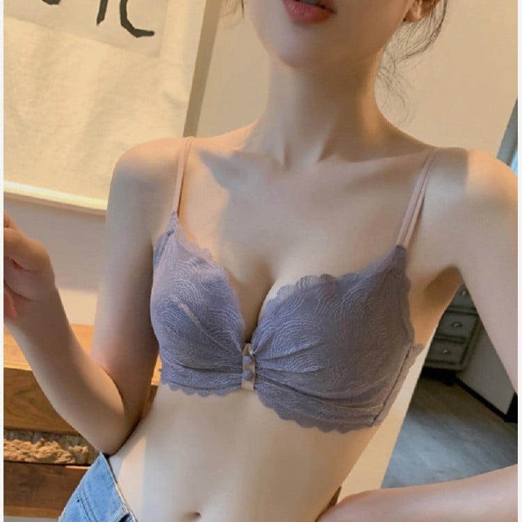 Sutien wireless din dantelă, push-up, cupă 3/4, bretele detașabile dublu, închidere spate cu trei rânduri de cârlige, dantelă nylon, căptușeală din spandex