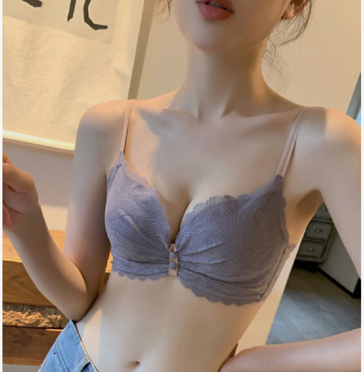 Sutien wireless din dantelă, push-up, cupă 3/4, bretele detașabile dublu, închidere spate cu trei rânduri de cârlige, dantelă nylon, căptușeală din spandex