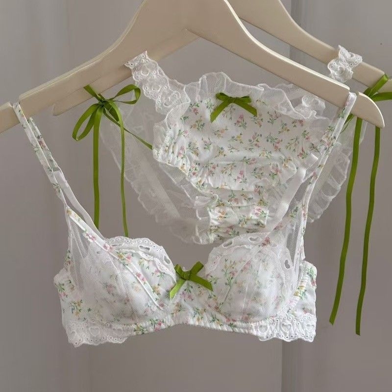 Set grudnjaka: oblik 3/4 šalica, 3/4 šalica, tanki oblikovani košarice, fiksirane dvostruke naramenice, stražnje četiri reda kopči