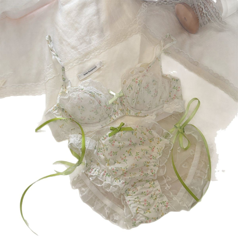 Set grudnjaka: oblik 3/4 šalica, 3/4 šalica, tanki oblikovani košarice, fiksirane dvostruke naramenice, stražnje četiri reda kopči