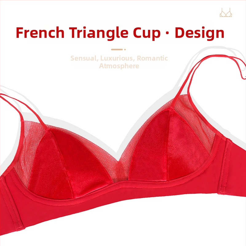 Set grudnjaka s trokutastim košaricama, tanke oblikovane košarice, najlon materijal, fiksni dvostruki naramenici, stražnji zatvarač s tri redova kopči