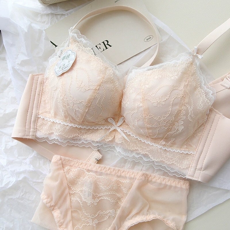 Mulberry Silk romantični čipkasti grudnjak bez žice za male grudi, udoban push-up, protiv opuštanja grudi