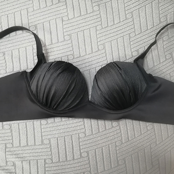 Ljetni bešavni grudnjak za mali bust, s plisiranom teksturom, oblikovanje i podizanje, bez žice, s debelim jastučićima.