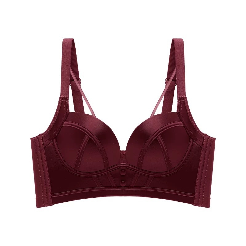 Liemenėlė su 3/4 puodeliais, formuoti puodeliai (viršuje ploni, apačioje storesni), be plieno žiedų, fiksuotos dvigubos petnešos, užpakalinė keturių eilių užsegimas, pagrindinis audinys: nailonas, puodeliai iš medvilnės, įdėklo spandeksas