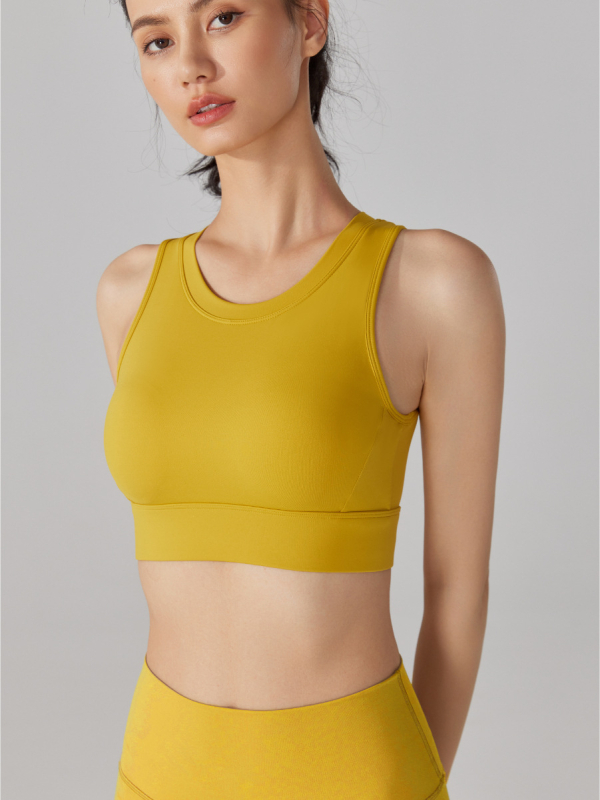 Спортен сутиен с 3/4 формована чашка, фиксирани двойни презрамки, 5A антибактериална найлонова тъкан, основна материя 81% найлон