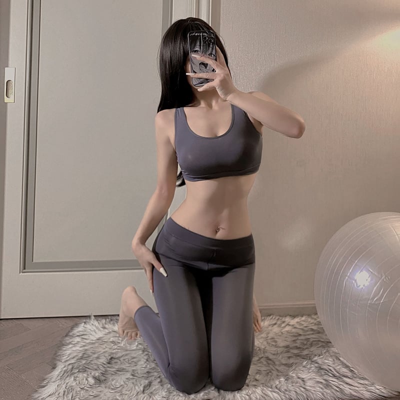 Seksi ženski donji rublje s uniformom i Ice Silk joga hlačice sa zatvaračem i čarapama (Ice Silk; 90–95% poliester; 181–200 g/m2; Stil: Perspective; Ljeto 2025)