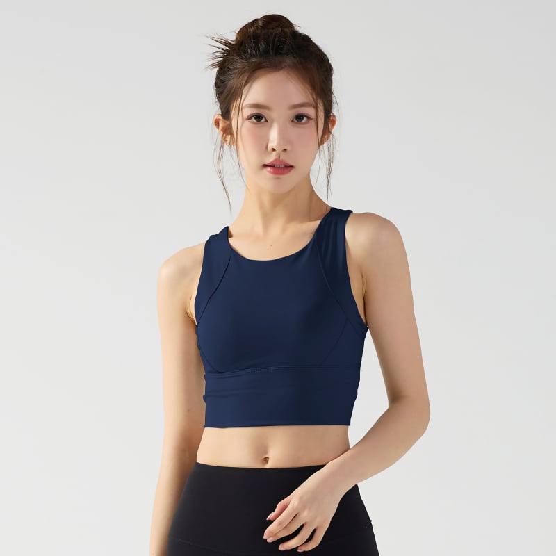 Спортен сутиен с пълни чашки, фиксирани двойни презрамки, дизайн от едно парче, нейлон-спандекс смес, подплата: спандекс