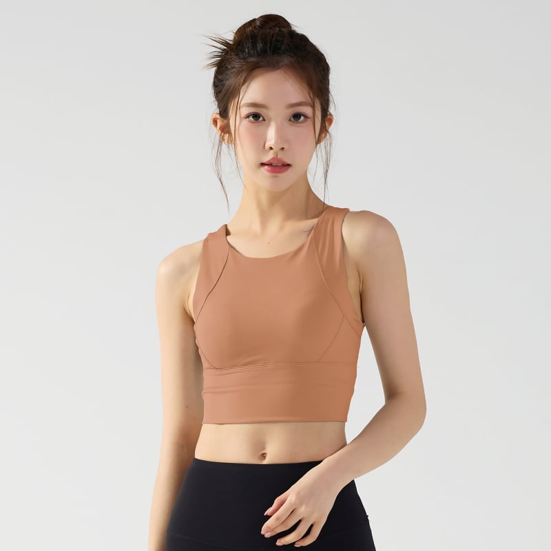 Спортен сутиен с пълни чашки, фиксирани двойни презрамки, дизайн от едно парче, нейлон-спандекс смес, подплата: спандекс