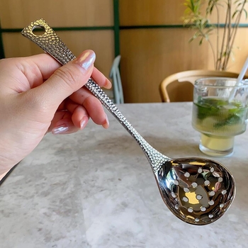 Kahe osaline roostevabast terasest supilusikas ja kurnamis lusikas komplekt, tekstuurne pind, 410 roostevaba teras, Ma Lun Guang poleerimine, kerge luksus retro stiil