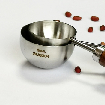 Kohvi mõõtmislusikas ümmarguse peaga ja pähklipuu käepidemega, 304 roostevaba terasest, sobib kohvioadeks ja piimasegude jaoks