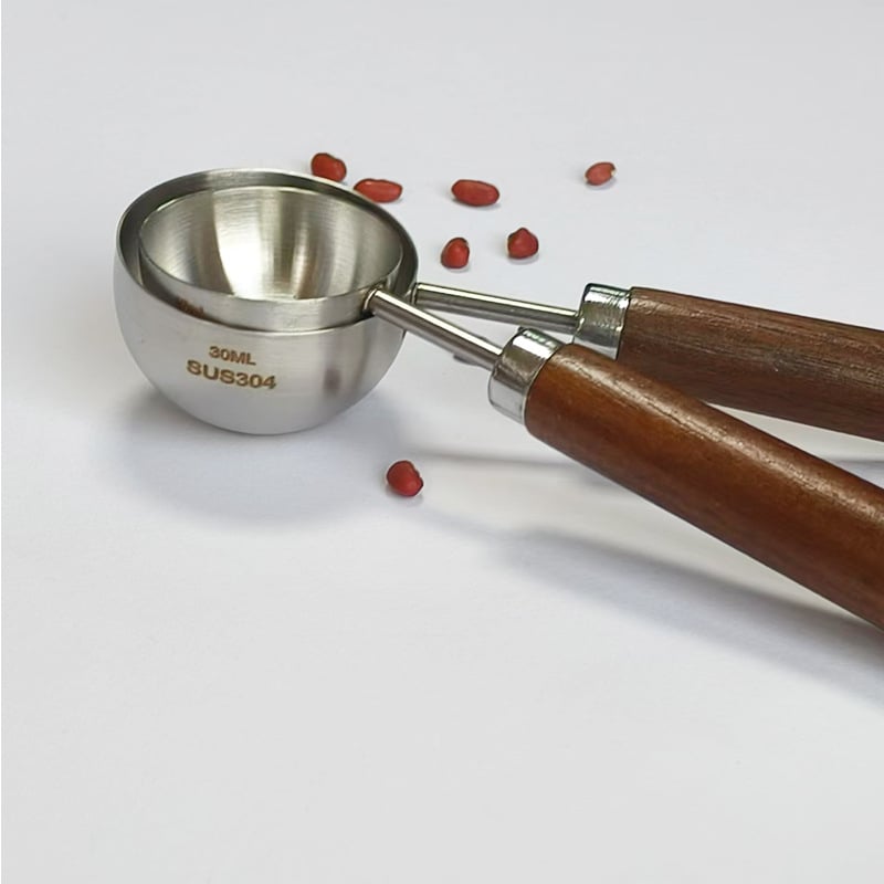 Kohvi mõõtmislusikas ümmarguse peaga ja pähklipuu käepidemega, 304 roostevaba terasest, sobib kohvioadeks ja piimasegude jaoks