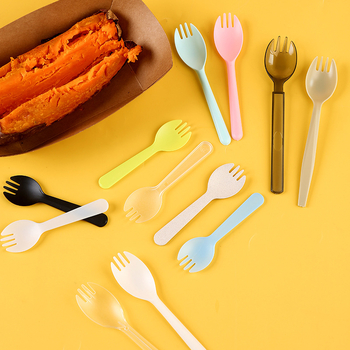 Μίας χρήσης πιρούνι για ψήμένες γλυκοπατάτες, παχύ και ανθεκτικό από PP, ατομικά συσκευασμένο.