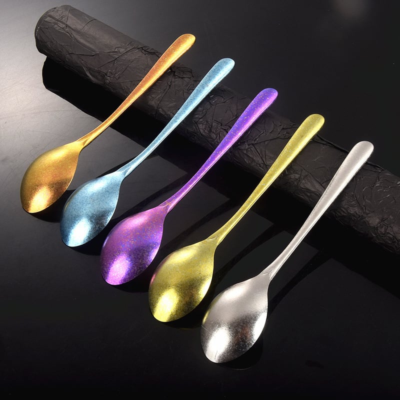 Jää lusikas puhtast titaanist, südamekujuline kristallidisain ja pikk käepide (modernne minimalistlik stiil; kohandamine saadaval)