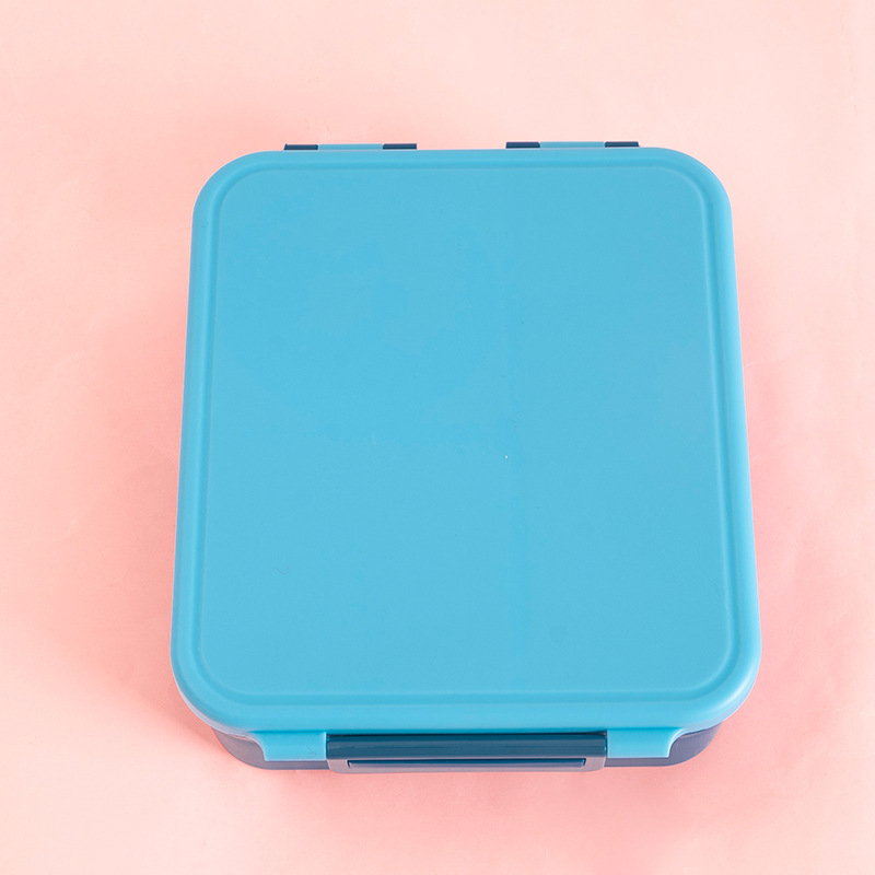 Детска правоъгълна разделена кутия за обяд с чашка за супа и прибори (вилица и лъжица), хранителен клас PP, 501–800 ml, подходяща за микровълнова