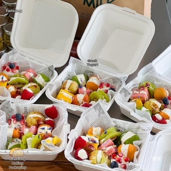 Cutie pentru desert pentru picnic cu trei compartimente, pentru iaurt, fructe și prăjitură — cuptor cu microunde: Nu; imprimare siglă: Disponibil; personalizare: Nu; biodegradabil: Nu