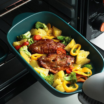 Tavă de copt pătrată din porțelan, 18–18.9 cm, compatibilă cu microunde, cu două mâneres