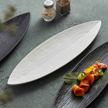 Porcelanski tanjur za sushi u obliku lista, nepravilnog oblika, moderni minimalistički stil, pogodna mikrovalna pećnica, mogućnost ispisa logotipa i prilagodbe