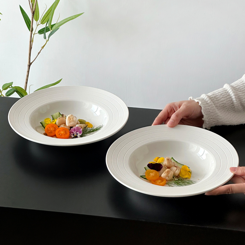 Keramički duboki tanjur za tjesteninu i steak, okrugli, moderan minimalistički stil