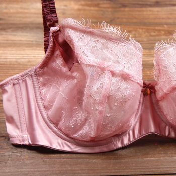 Sutien dantelat din nylon, Cupă 3/4, Cupe nemoldate, Bretele fixe duble, Închidere la spate cu două rânduri de cârlige