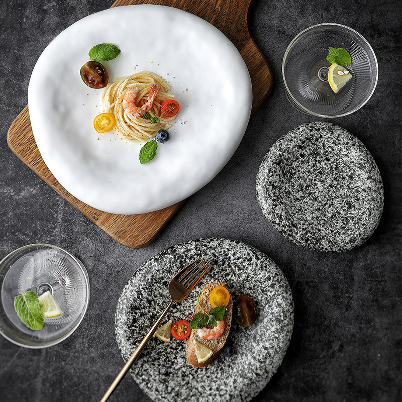 Nepravilni keramički tanjur za sashimi, keramika, nepravilan oblik, površina pod glazurom, mikrovalna sigurna