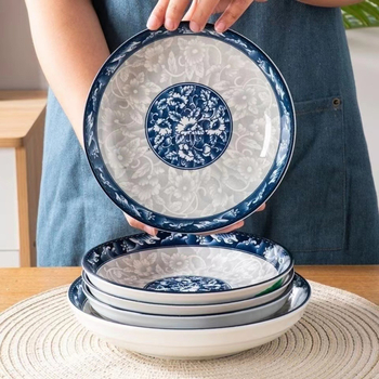 Keramički set tanjura s tradicionalnim porculanskim motivom, okrugli oblik, pod-glazura završna obrada, tisak logotipa i mogućnost prilagodbe