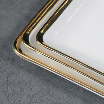 Porcelanski pravokutni tanjur sa zlatnim rubom, skandinavski minimalistički stil, elektroplating površina