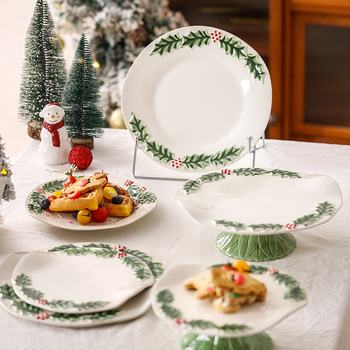 Porcelanska tanjura za desert s cvjetnim uzorkom, nepravilnog oblika, ručno oslikana površina, pogodna za mikrovalnu pećnicu
