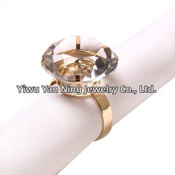 Salvrätiku rõngas suure diamentiga – roostevabast terasest, elektroplaadimine, kaasaegne minimalistlik stiil, logotüüp trükitud