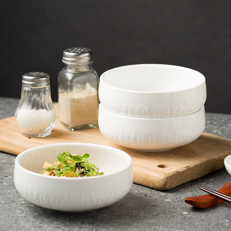 Portselani hotellilaua serveerimisekomplekt, neljaosaline, allglazuur-kaunistus, ühtlane muster, kerge luksus stiil