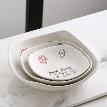 Deset ručno oslikanih japanskih keramičkih posuđa s motivom Maneki-Neko, okrugli tanjuri i zdjele, keramika, ručno oslikana površina, otporno na mikrovalnu