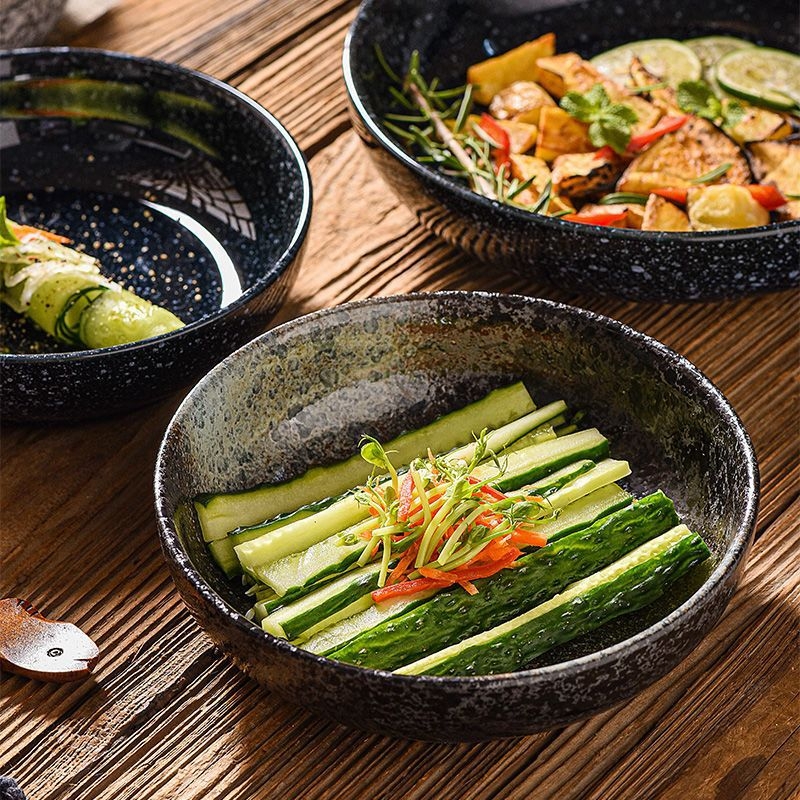 Japanski stil porculanski okrugli tanjur za restorane, hotele i kućnu uporabu, s podgalazurnom završnom obradom