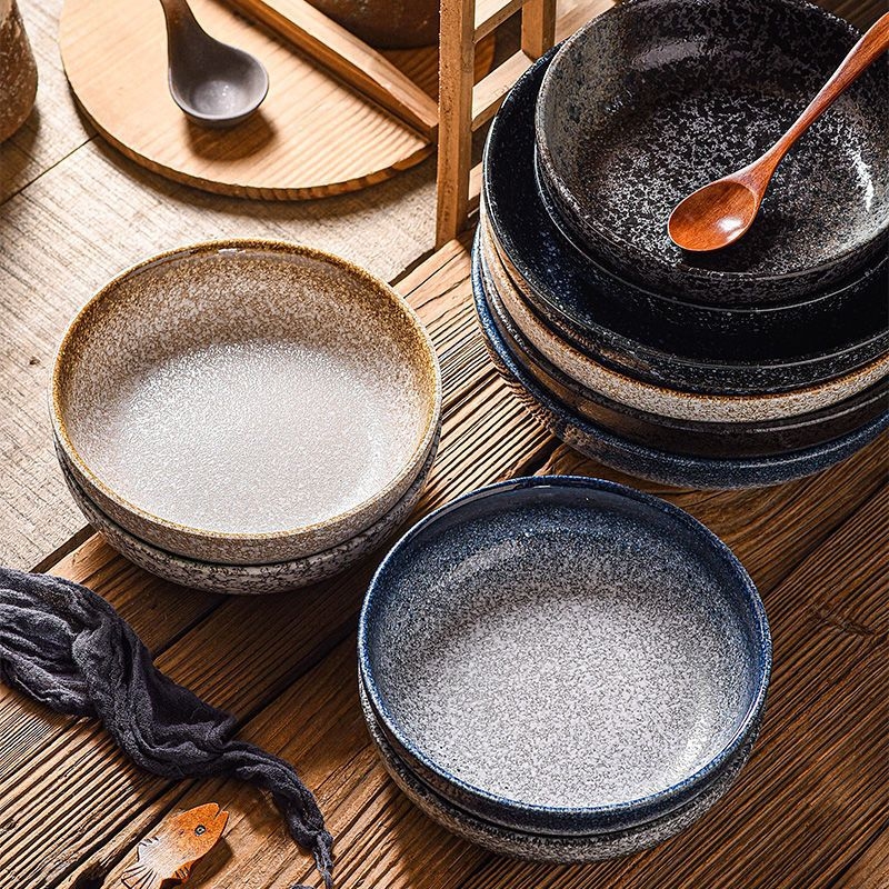 Japanski stil porculanski okrugli tanjur za restorane, hotele i kućnu uporabu, s podgalazurnom završnom obradom