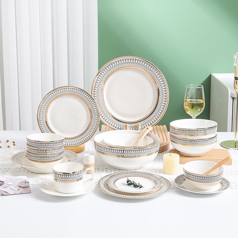 Porcelános kerek nyugati étkészlet, több mintázatú dizájn, testre szabható minta, logó nyomtatás