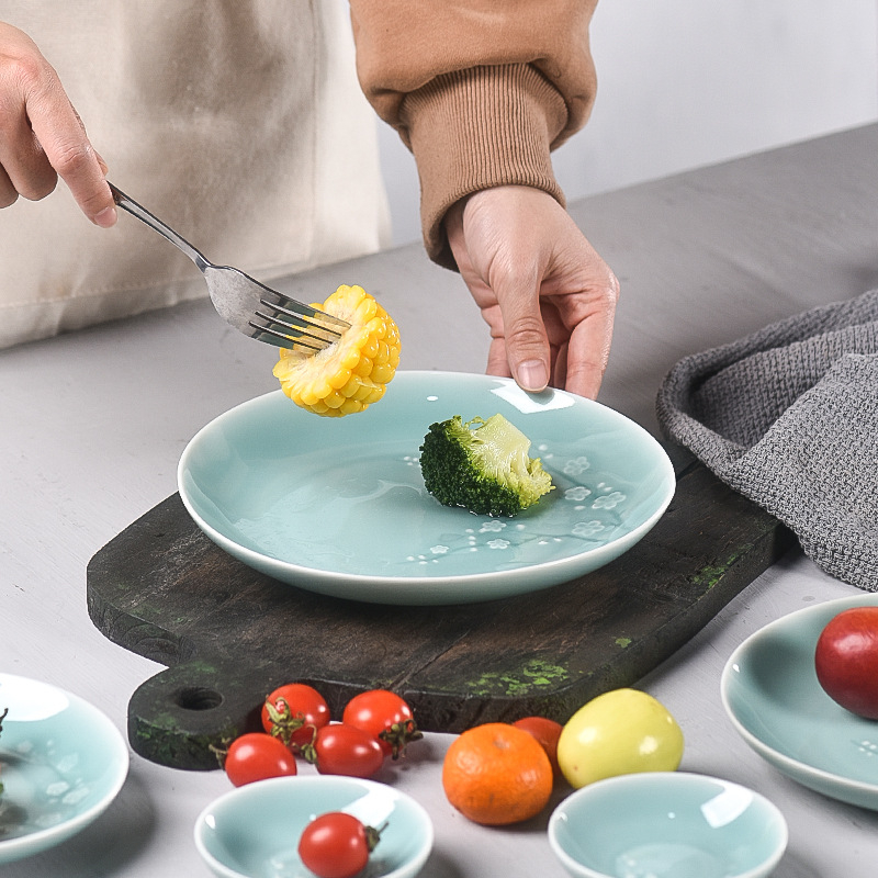 Večera tanjur od Celadon porculana s cvjetnim uzorkom, okrugli, kompatibilan s mikrovalnom