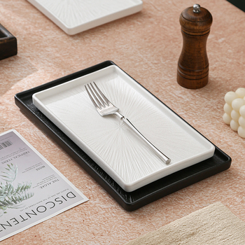 Porcelanski tanjur, japanskog stila, pravokutnog oblika, mikrovalna kompatibilnost, mat glazura