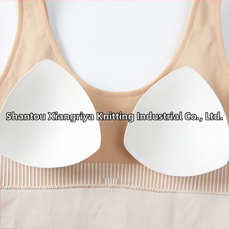 Športová podprsenka s vysokou odolnosťou voči nárazu, 3/4 košíček s tenkou formovanou výstuhou, pevné dvojité ramienka, rýchloschnúci priedušný nylon