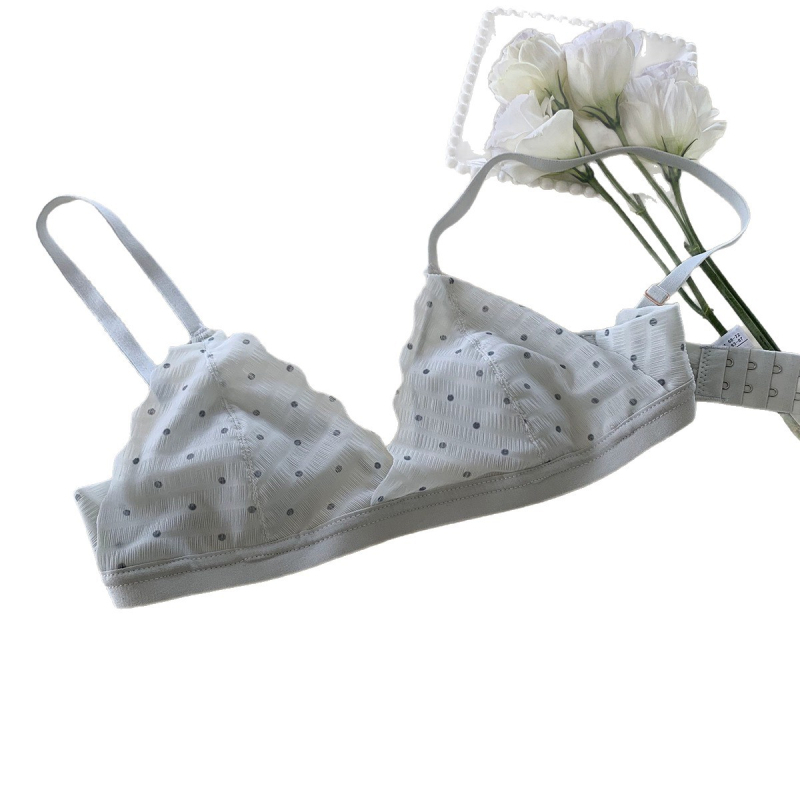  Sutien fara arc, cupe 3/4 preformate subtiri, din nailon cu căptușeală din spandex, închidere laterală, catarame pe spate în două rânduri