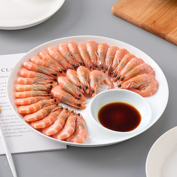 Okrugli keramički set za posluživanje: tanjur za knedle s posudom za ocat, tanjur za škampi i tanjur za losos sashimi; pod-glazirana završnica; mikrovalna pogodna