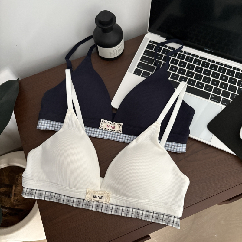 Sutien cu cupă triunghiulară, stil balet, modal (fibră de celuloză regenerată), respirabil și confortabil, căptușeală poliester 95–100%, pentru fete peste 15 ani