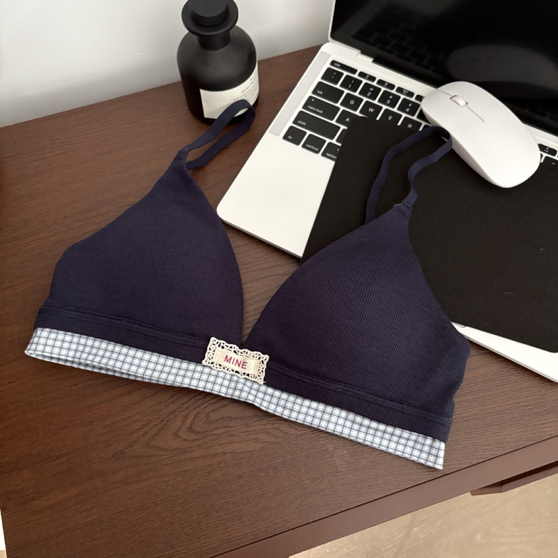 Sutien cu cupă triunghiulară, stil balet, modal (fibră de celuloză regenerată), respirabil și confortabil, căptușeală poliester 95–100%, pentru fete peste 15 ani