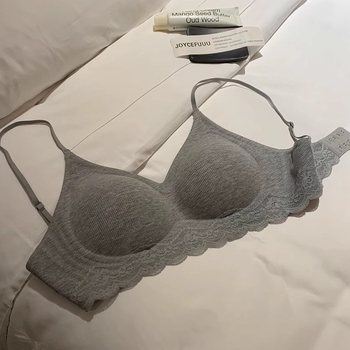 Grudnjak s čipkastim obrubom, bezšivni, push-up, 3/4 košarica, najlon materijal