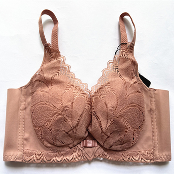 Sutien din dantelă cu underwire, cupă 3/4, cupă medie, dantelă, închidere la spate cu patru rânduri de cârlige