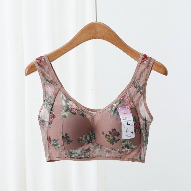 Sutien cu plasă și efect de susținere, material principal nylon, căptușeală din bumbac, cupe din burete, bretele fixe duble, închidere fără cârlig