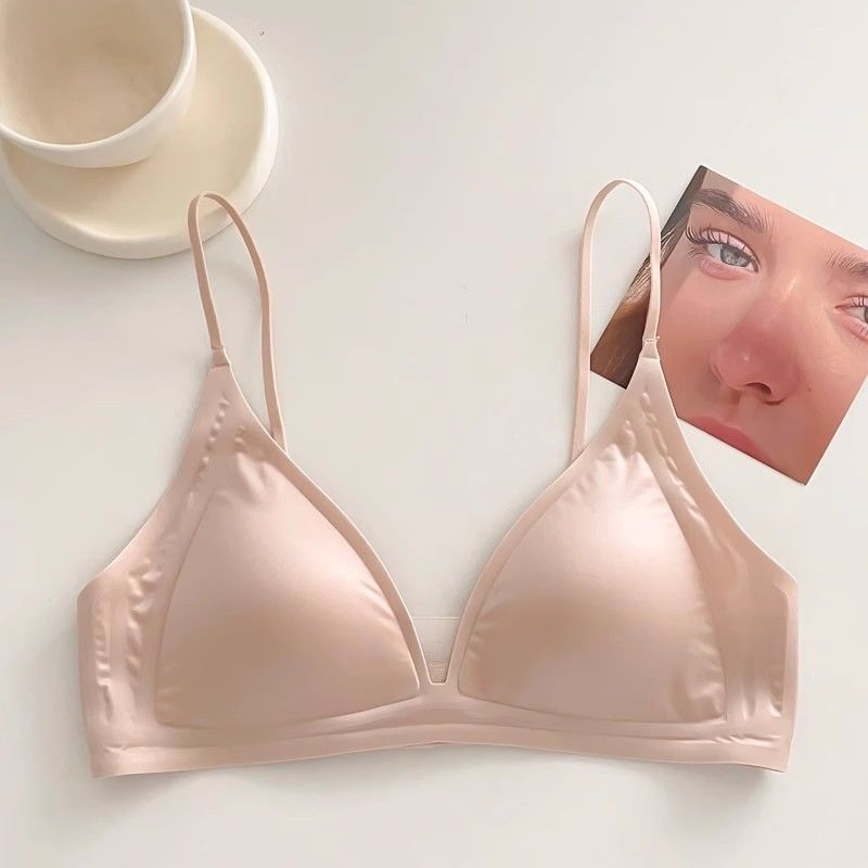 Σουτιέν χωρίς σύρμα για γυναίκες — Γαλλικού τύπου τριγωνική κάψα, 3/4, λεπτές μορφοποιημένες κάψες, νάιλον, σταθερές διπλές τιράντες