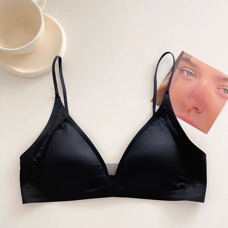 Σουτιέν χωρίς σύρμα για γυναίκες — Γαλλικού τύπου τριγωνική κάψα, 3/4, λεπτές μορφοποιημένες κάψες, νάιλον, σταθερές διπλές τιράντες