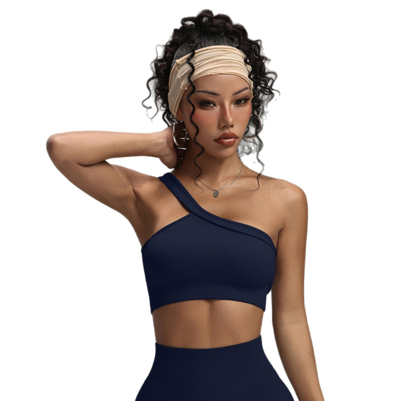 Moterų jogos viršus vienam pečiui, halterio kaklo, 3/4 puodeliai, šoninis sagtis, medžiaga: nailonas 90% + spandeksas 10%.